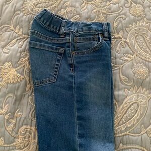 Comfy boys jeans. Adjustable waist size 6